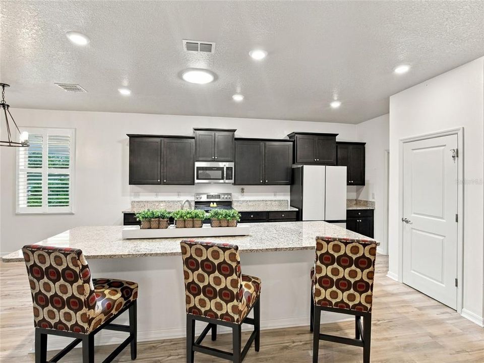 For Sale: $324,900 (3 beds, 2 baths, 1851 Square Feet)