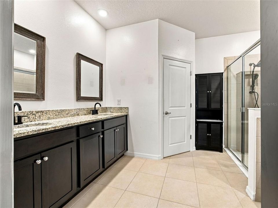 For Sale: $324,900 (3 beds, 2 baths, 1851 Square Feet)