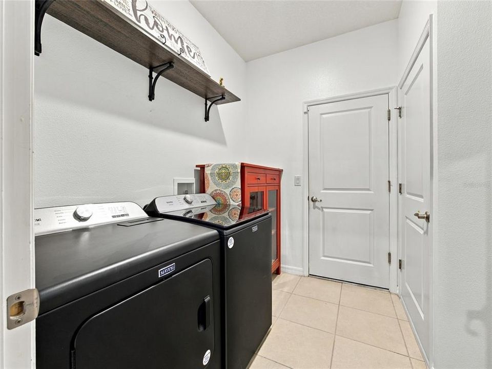 For Sale: $324,900 (3 beds, 2 baths, 1851 Square Feet)