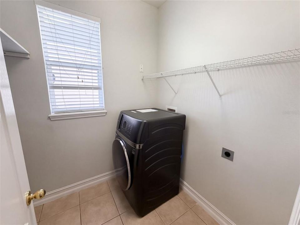 For Sale: $344,000 (3 beds, 2 baths, 2366 Square Feet)