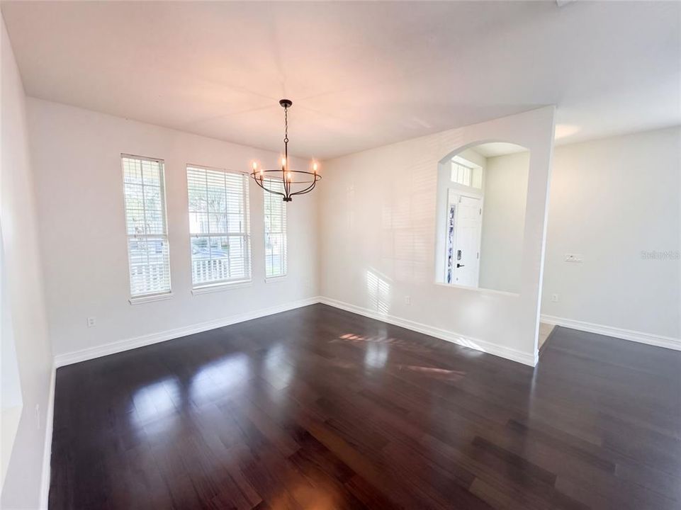 For Sale: $344,000 (3 beds, 2 baths, 2366 Square Feet)