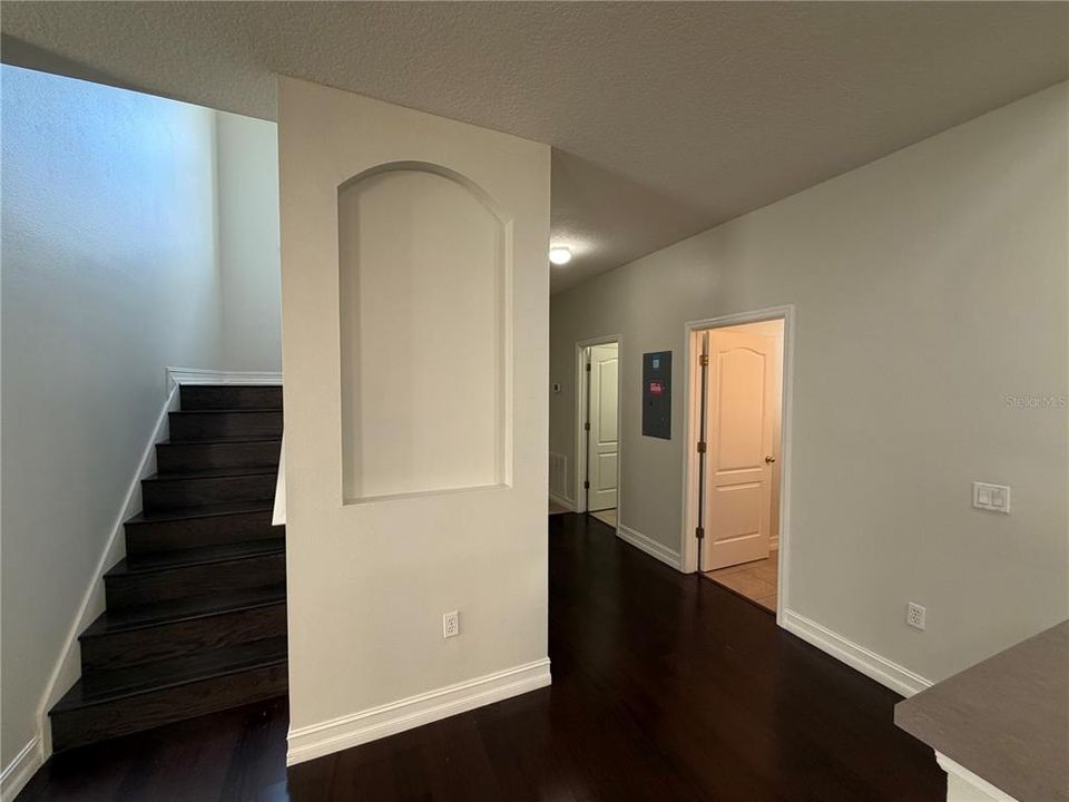 For Sale: $344,000 (3 beds, 2 baths, 2366 Square Feet)