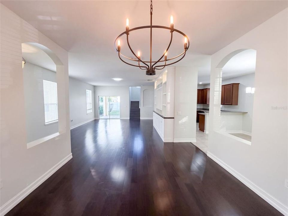 For Sale: $344,000 (3 beds, 2 baths, 2366 Square Feet)