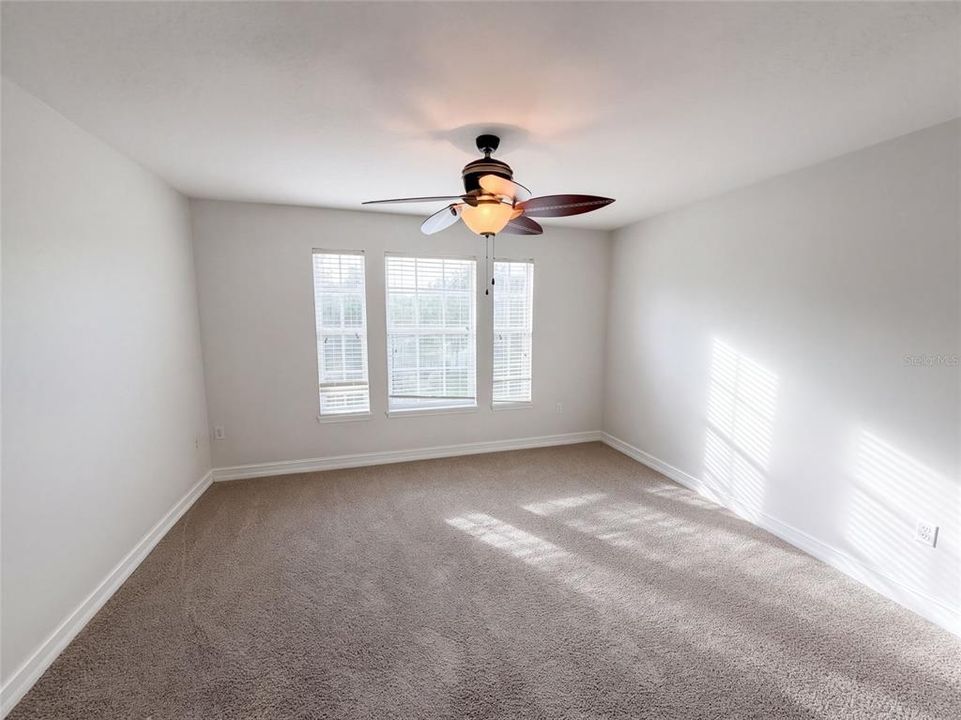 For Sale: $344,000 (3 beds, 2 baths, 2366 Square Feet)