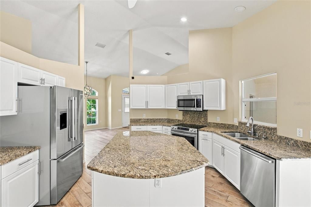 For Sale: $795,000 (3 beds, 2 baths, 2873 Square Feet)