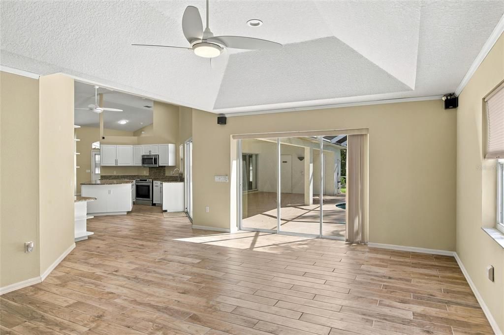 For Sale: $795,000 (3 beds, 2 baths, 2873 Square Feet)