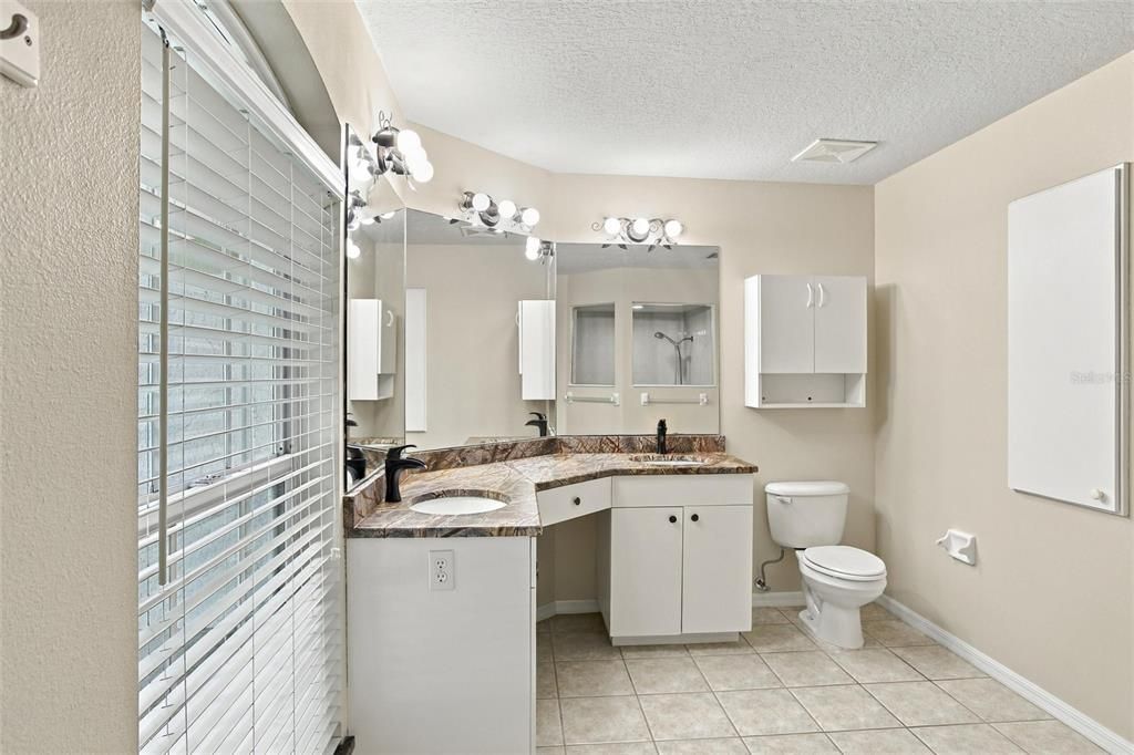 For Sale: $795,000 (3 beds, 2 baths, 2873 Square Feet)