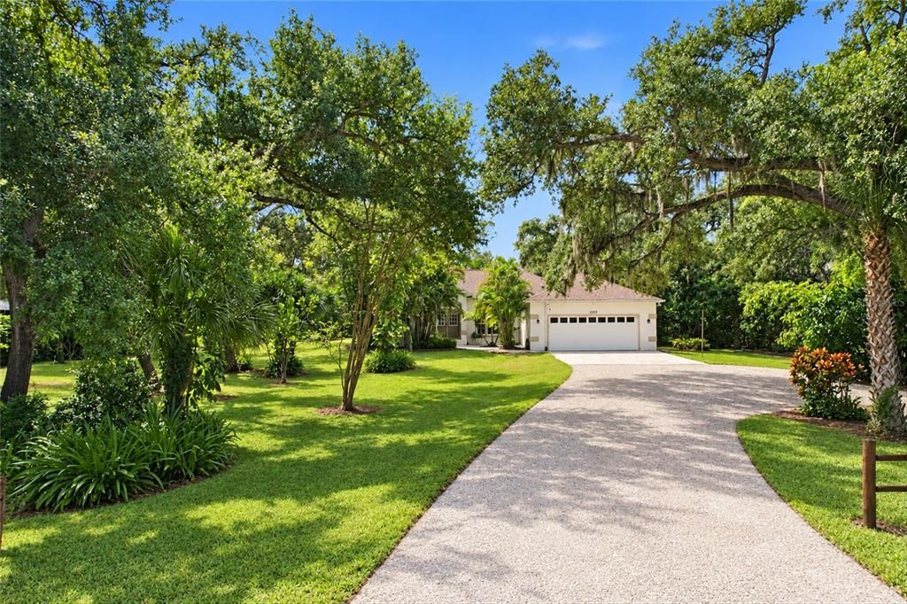 For Sale: $795,000 (3 beds, 2 baths, 2873 Square Feet)