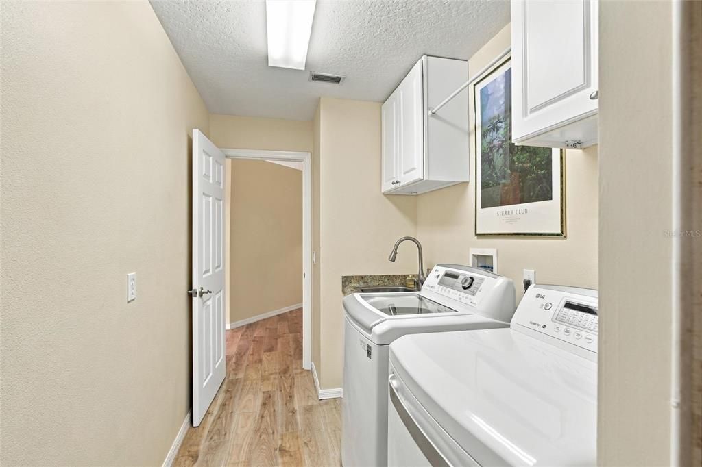 For Sale: $795,000 (3 beds, 2 baths, 2873 Square Feet)
