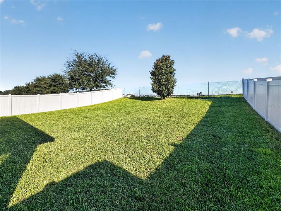 For Sale: $419,800 (3 beds, 2 baths, 1943 Square Feet)
