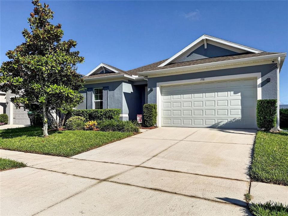 For Sale: $419,800 (3 beds, 2 baths, 1943 Square Feet)