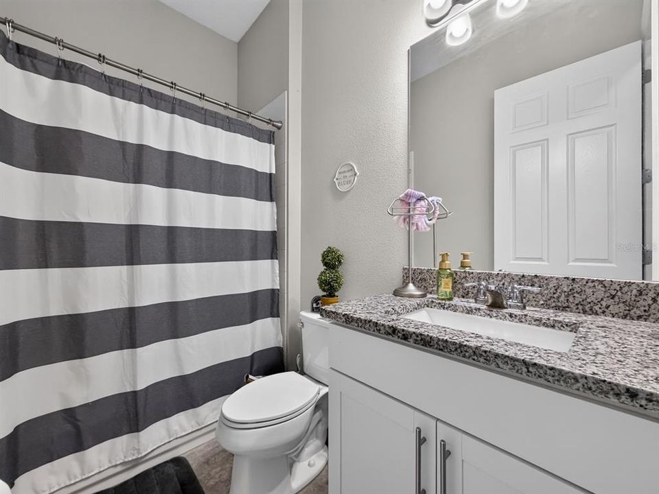 For Sale: $419,800 (3 beds, 2 baths, 1943 Square Feet)