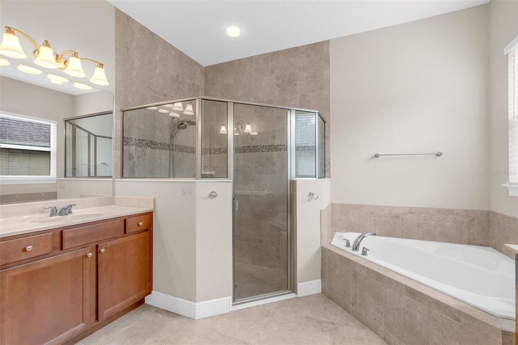 For Rent: $2,900 (3 beds, 2 baths, 2024 Square Feet)