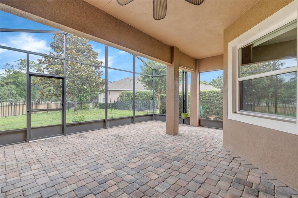 For Rent: $2,900 (3 beds, 2 baths, 2024 Square Feet)