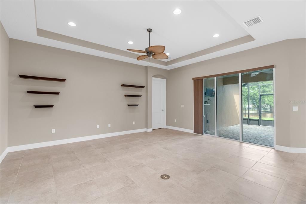 For Rent: $2,900 (3 beds, 2 baths, 2024 Square Feet)