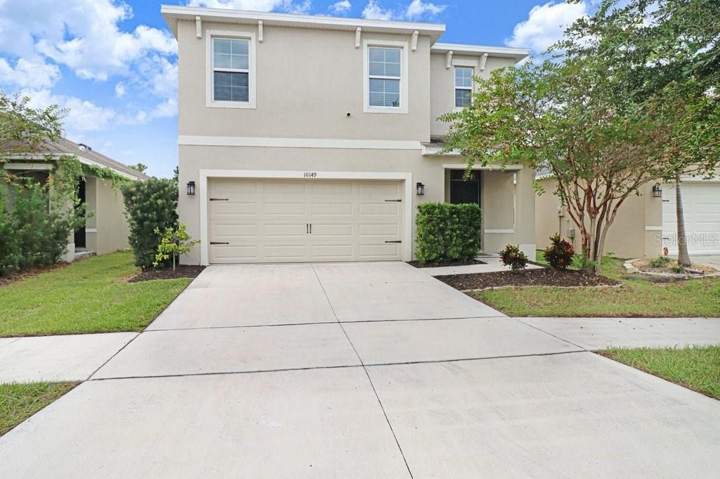 For Sale: $369,000 (5 beds, 3 baths, 2552 Square Feet)