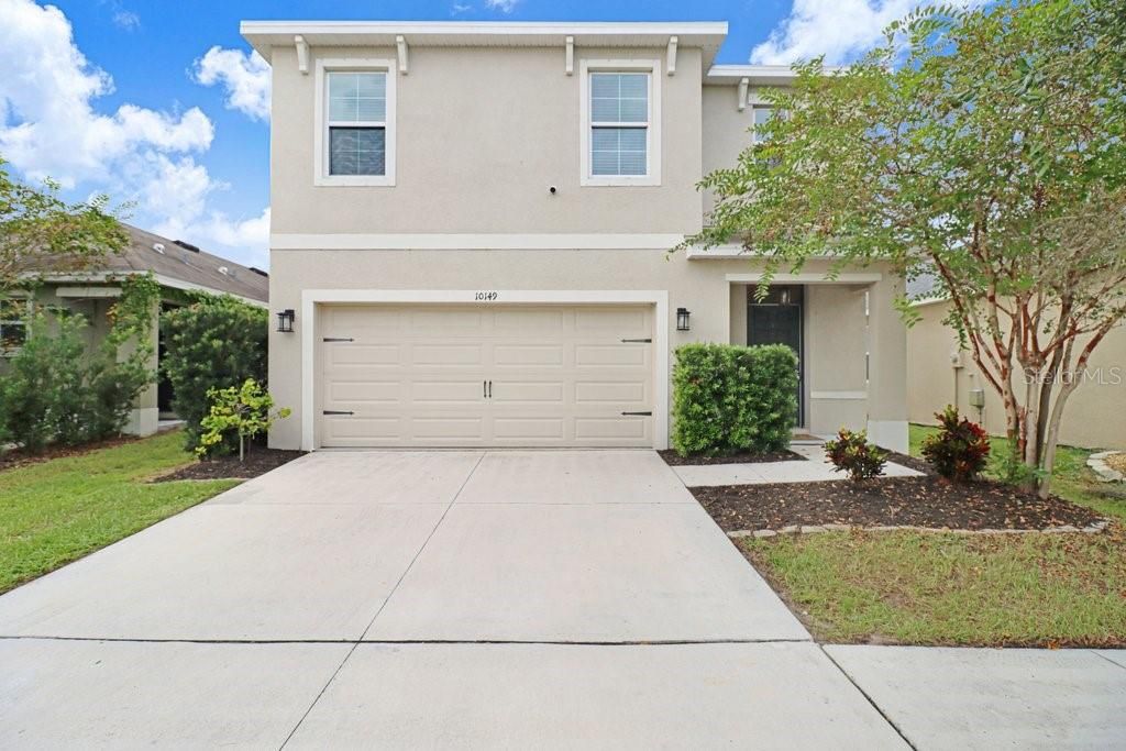 For Sale: $369,000 (5 beds, 3 baths, 2552 Square Feet)