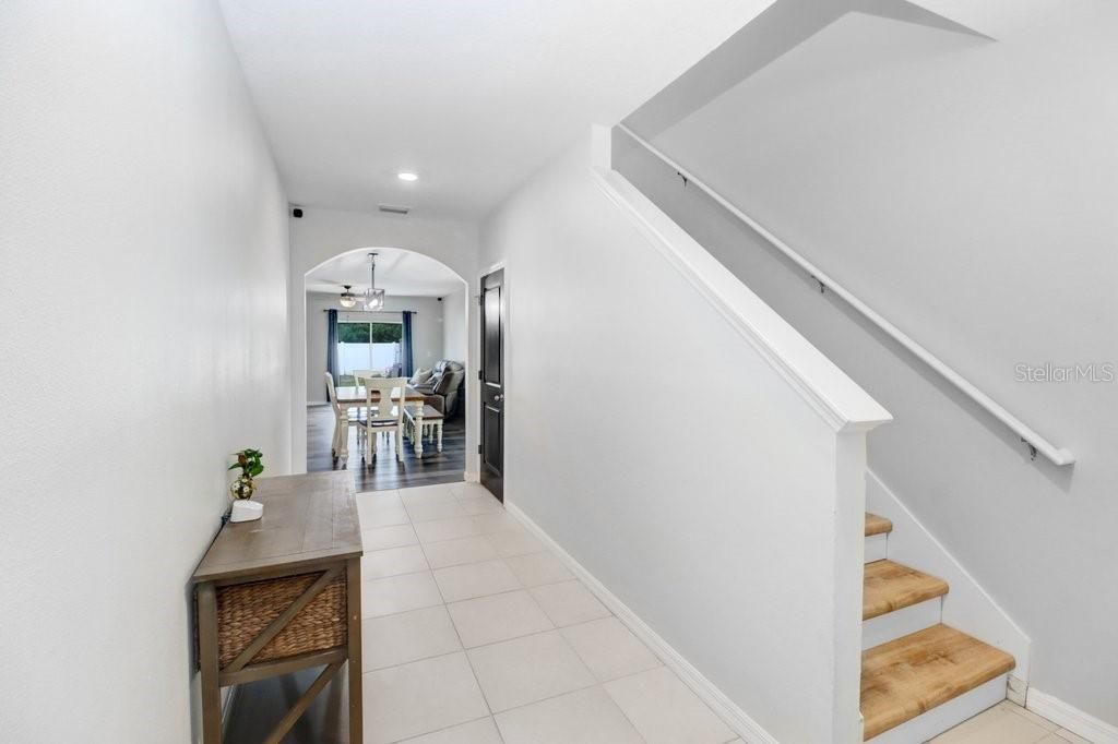 For Sale: $369,000 (5 beds, 3 baths, 2552 Square Feet)