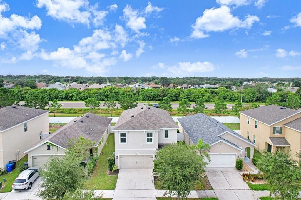 For Sale: $369,000 (5 beds, 3 baths, 2552 Square Feet)