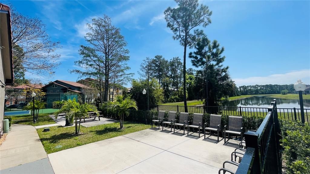 For Sale: $135,000 (1 beds, 1 baths, 597 Square Feet)