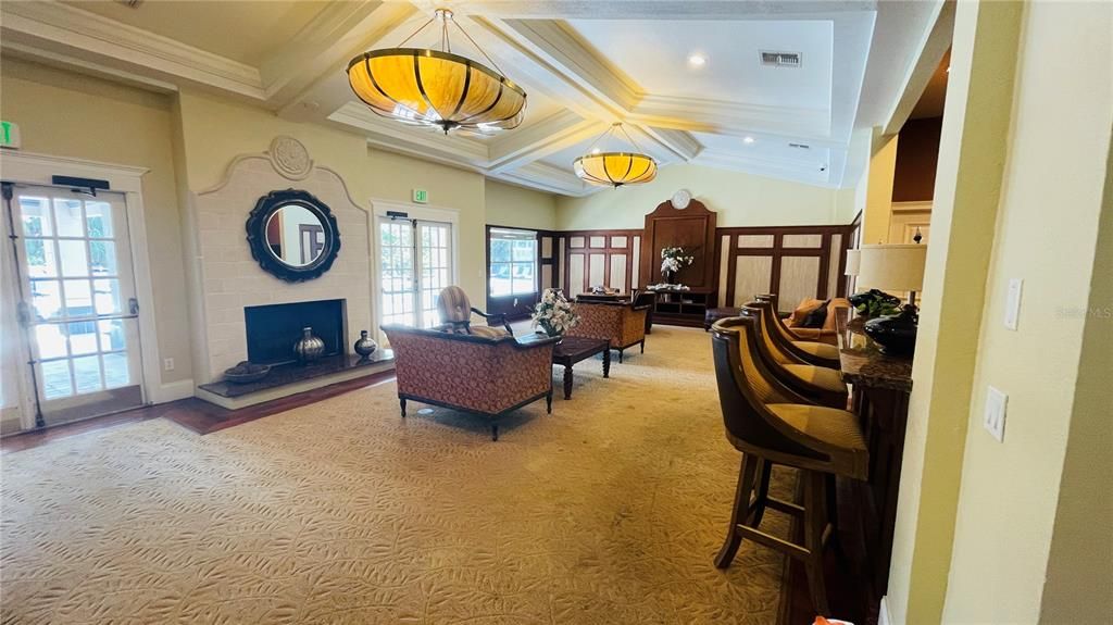 For Sale: $135,000 (1 beds, 1 baths, 597 Square Feet)