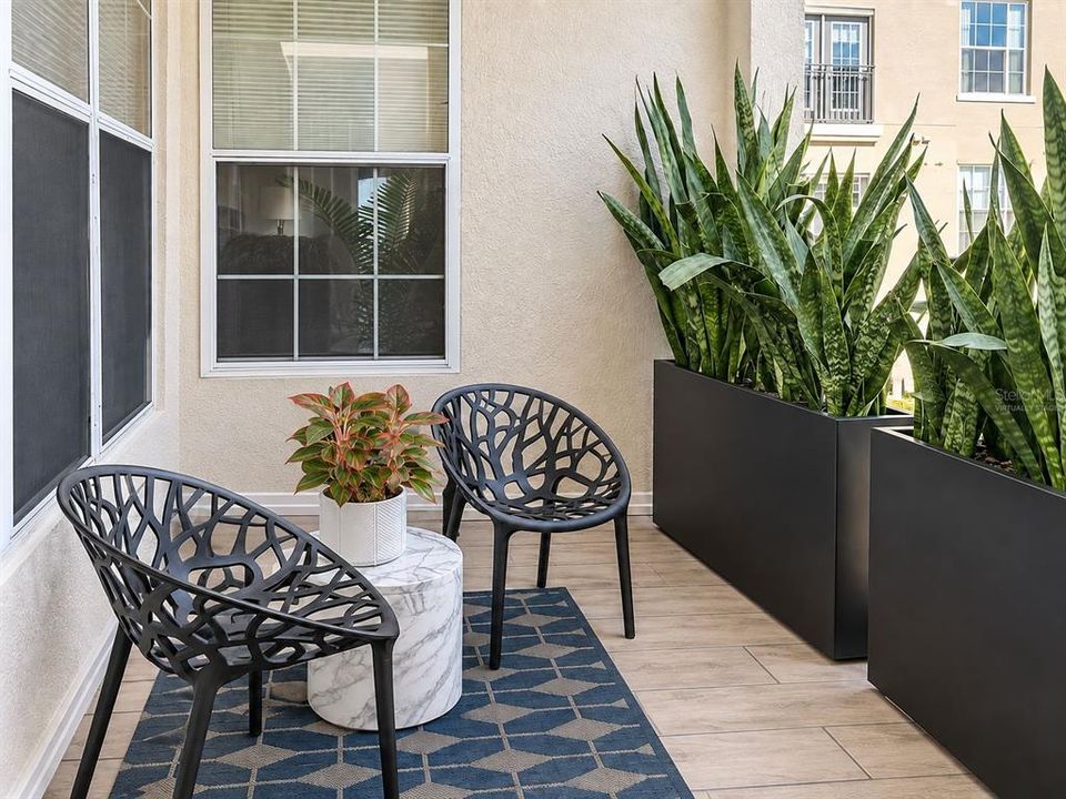 For Rent: $2,350 (2 beds, 1 baths, 992 Square Feet)
