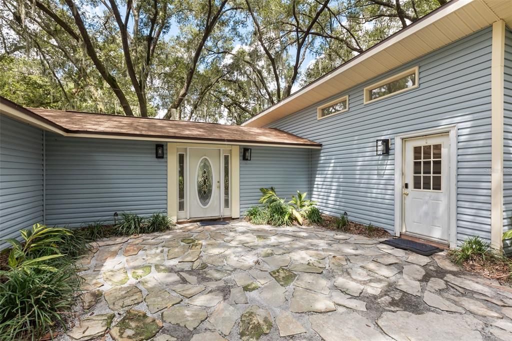 For Sale: $899,900 (3 beds, 1 baths, 1478 Square Feet)