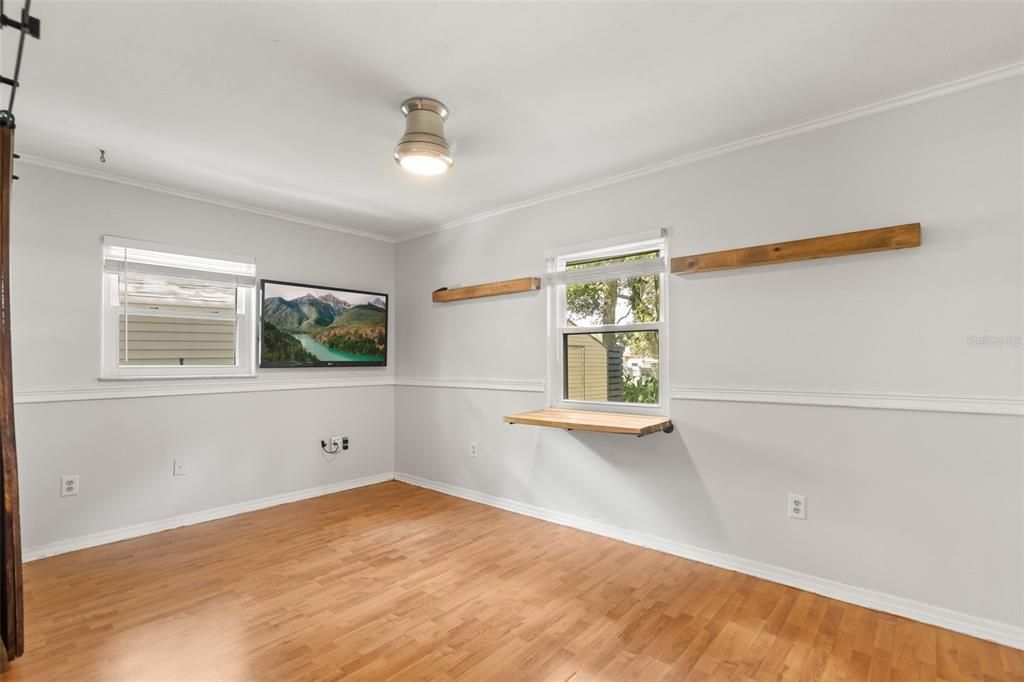 For Sale: $899,900 (3 beds, 1 baths, 1478 Square Feet)