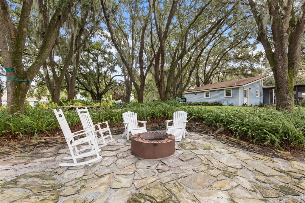 For Sale: $899,900 (3 beds, 1 baths, 1478 Square Feet)