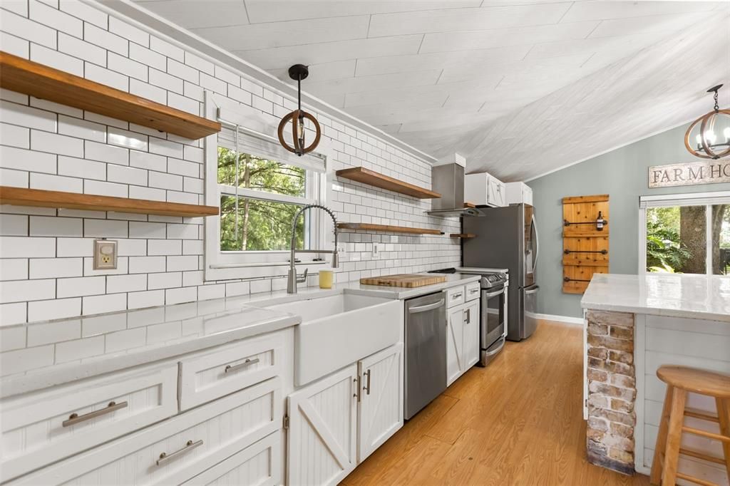 For Sale: $899,900 (3 beds, 1 baths, 1478 Square Feet)