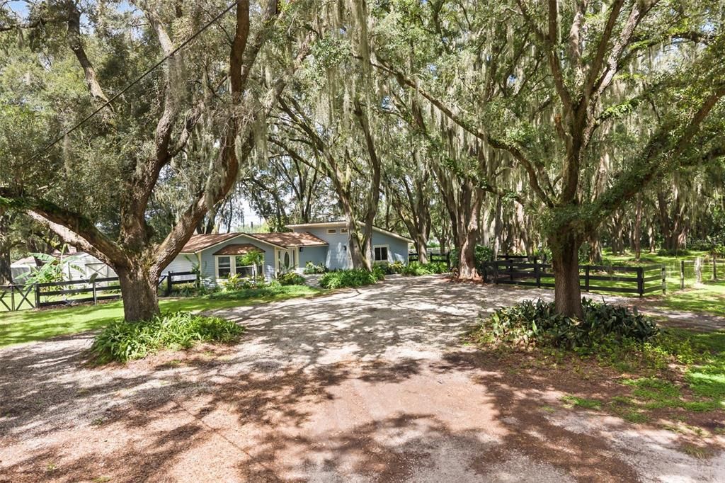 For Sale: $899,900 (3 beds, 1 baths, 1478 Square Feet)