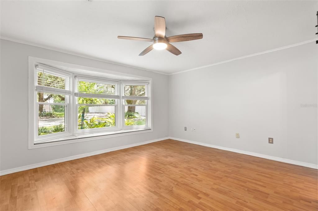 For Sale: $899,900 (3 beds, 1 baths, 1478 Square Feet)