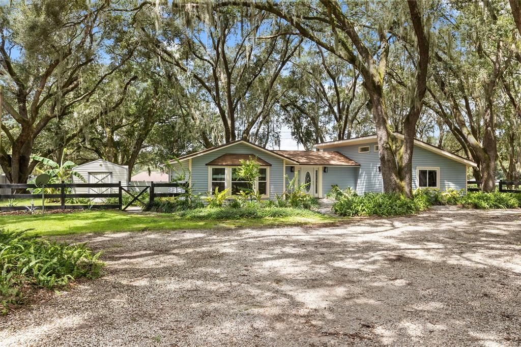 For Sale: $899,900 (3 beds, 1 baths, 1478 Square Feet)