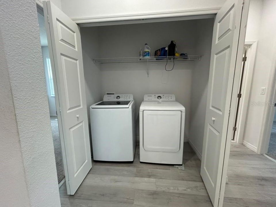 For Rent: $2,100 (3 beds, 2 baths, 1416 Square Feet)