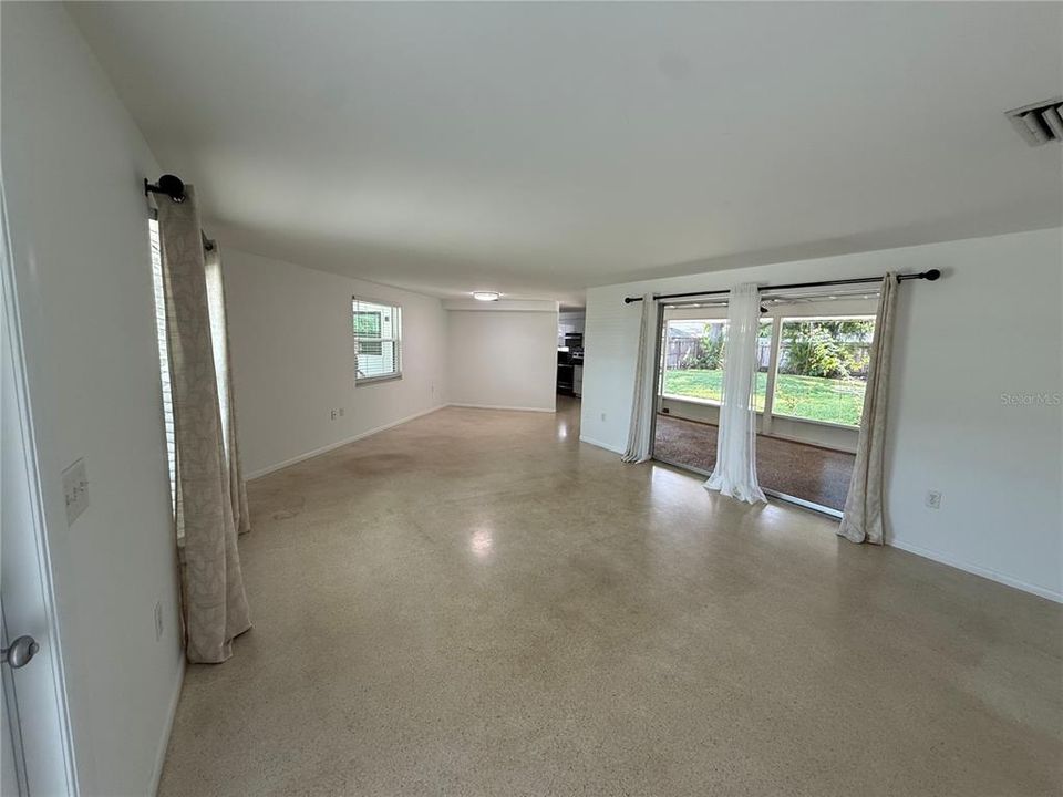 В аренду: $2,550 (2 спален, 2 ванн, 1286 Квадратных фут)