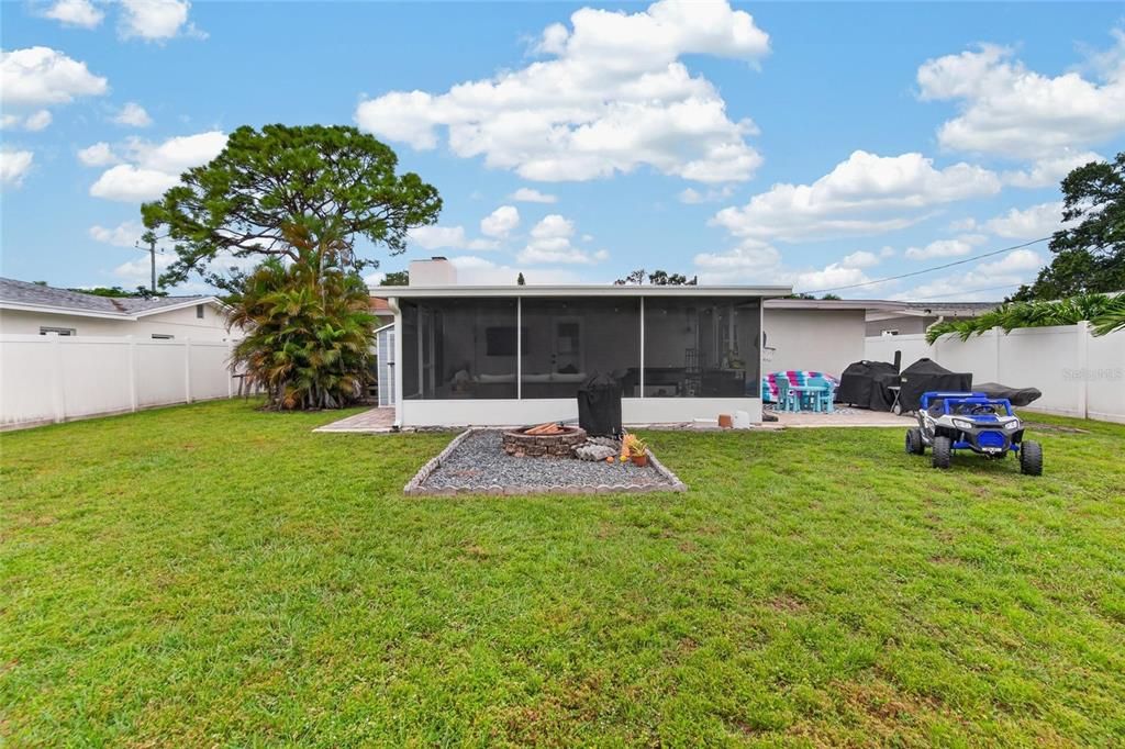 For Sale: $475,000 (3 beds, 2 baths, 1590 Square Feet)