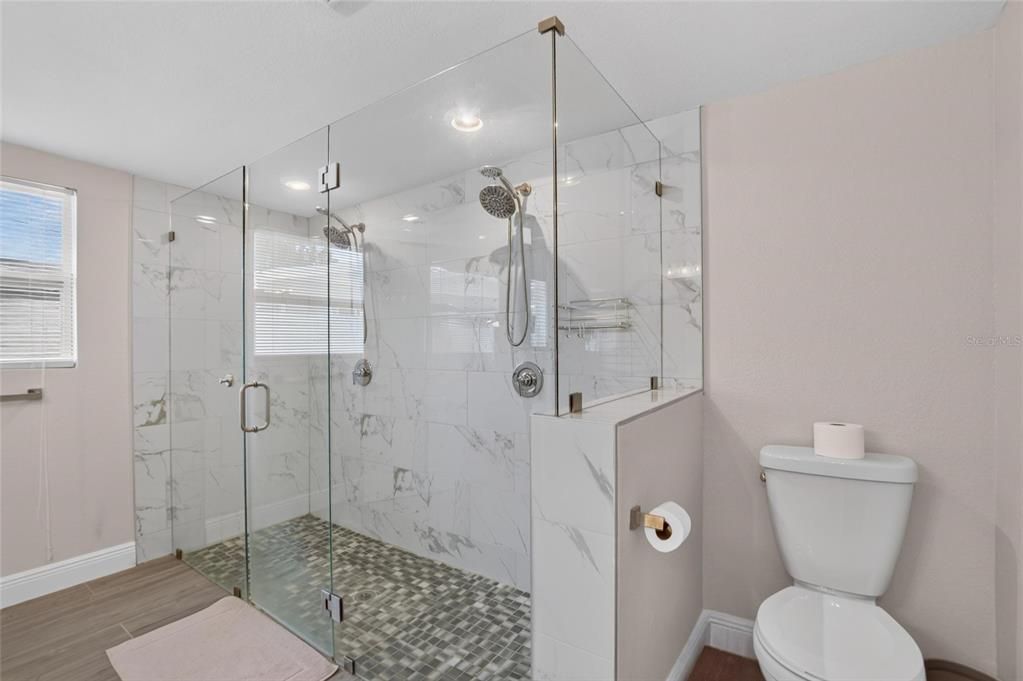 For Sale: $475,000 (3 beds, 2 baths, 1590 Square Feet)
