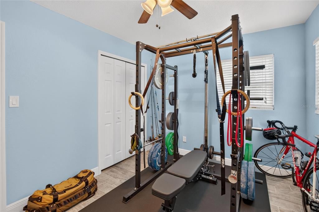 For Sale: $475,000 (3 beds, 2 baths, 1590 Square Feet)