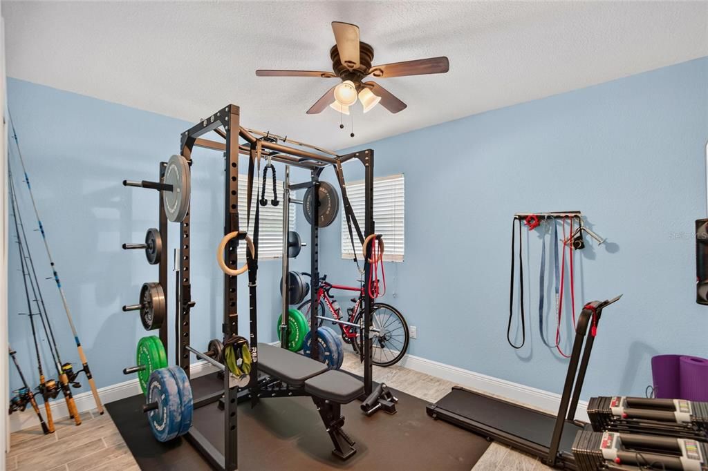 For Sale: $475,000 (3 beds, 2 baths, 1590 Square Feet)