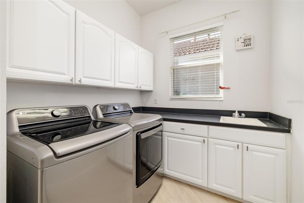 For Sale: $518,000 (3 beds, 2 baths, 2060 Square Feet)
