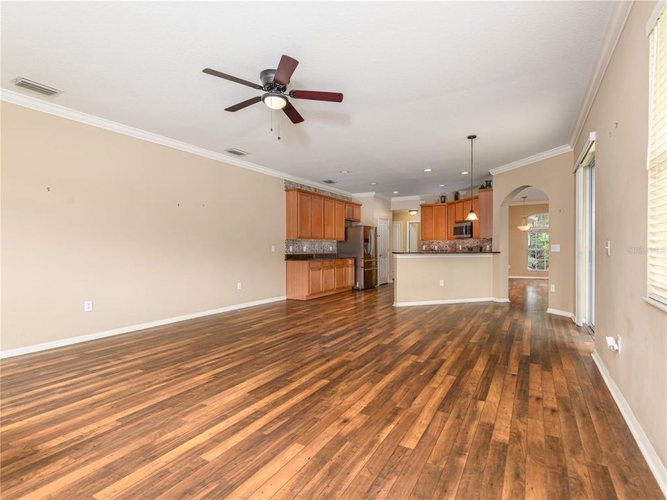 : $425,000 (4 beds, 3 baths, 2255 Square Feet)