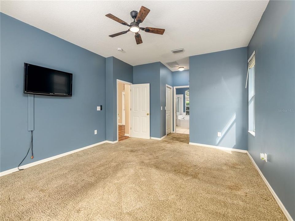: $425,000 (4 beds, 3 baths, 2255 Square Feet)