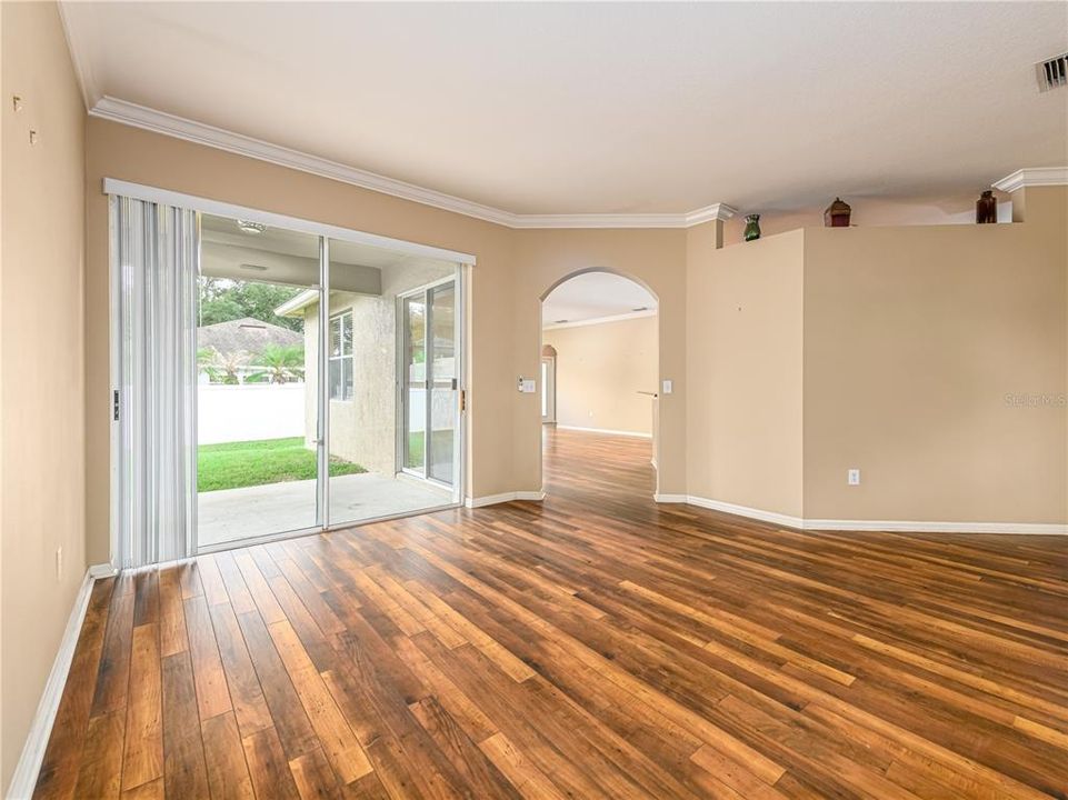 : $425,000 (4 beds, 3 baths, 2255 Square Feet)