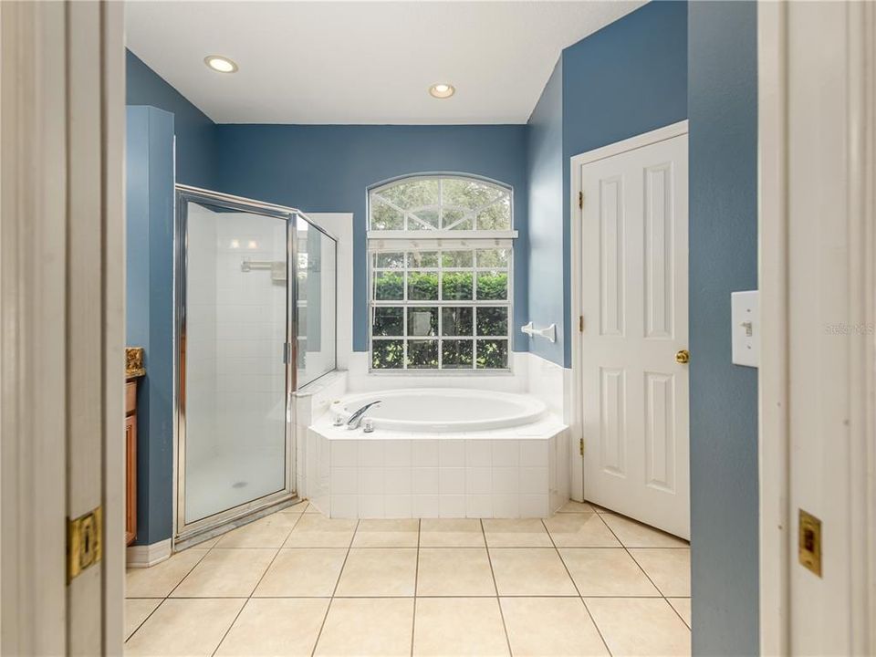 : $425,000 (4 beds, 3 baths, 2255 Square Feet)