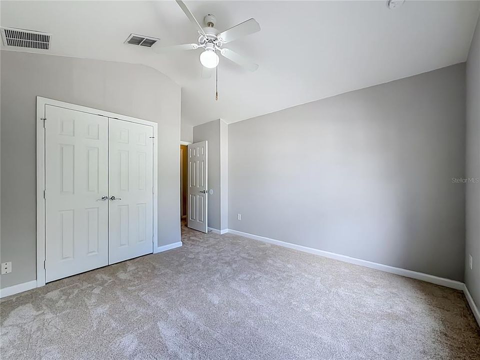 For Sale: $305,000 (3 beds, 2 baths, 1647 Square Feet)