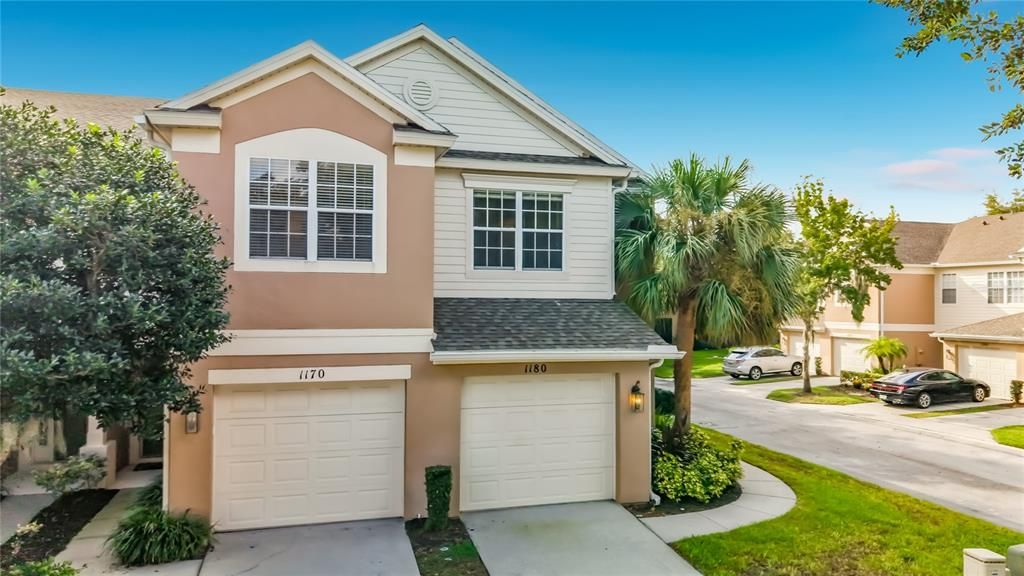 For Sale: $305,000 (3 beds, 2 baths, 1647 Square Feet)