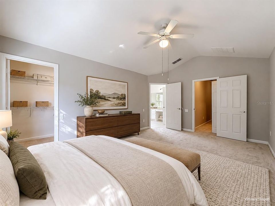 For Sale: $305,000 (3 beds, 2 baths, 1647 Square Feet)