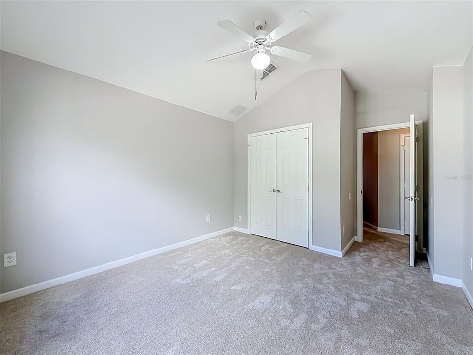 For Sale: $305,000 (3 beds, 2 baths, 1647 Square Feet)