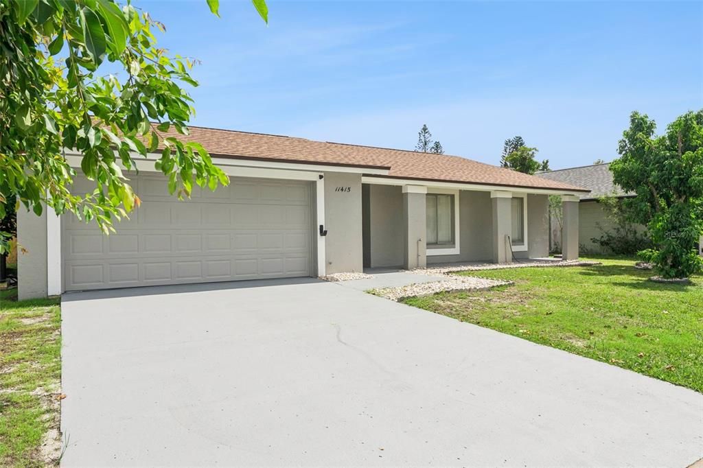 For Sale: $437,500 (4 beds, 2 baths, 1519 Square Feet)