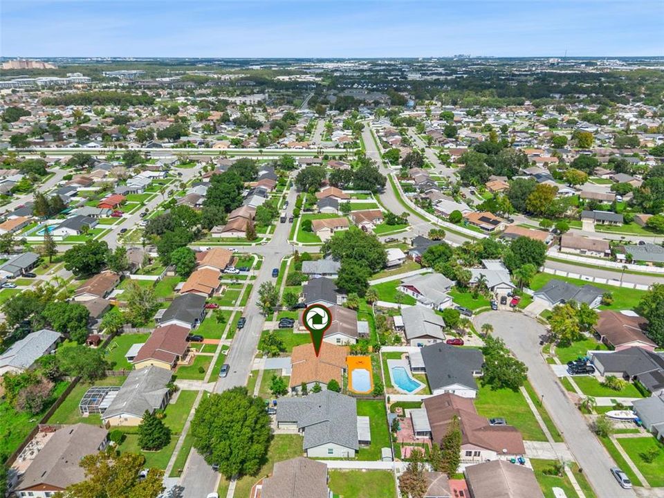 For Sale: $437,500 (4 beds, 2 baths, 1519 Square Feet)